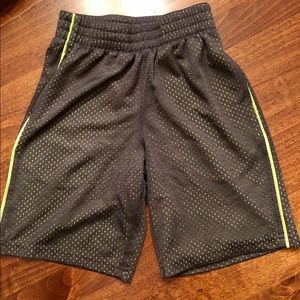 Boys jumping bean shorts size 4/5. Great condition